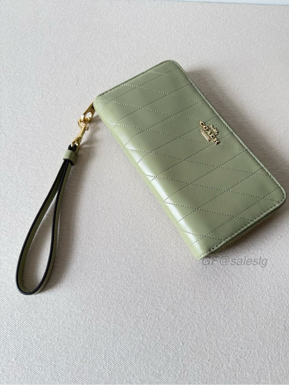 NWT Coach Long Zip Around Wallet With Quilting Pistachio Green CEL63